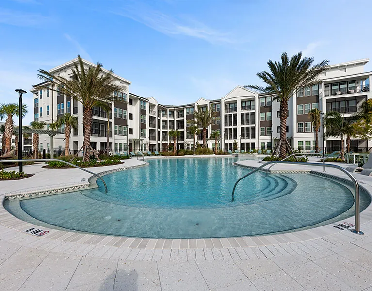 Aura amenities pool