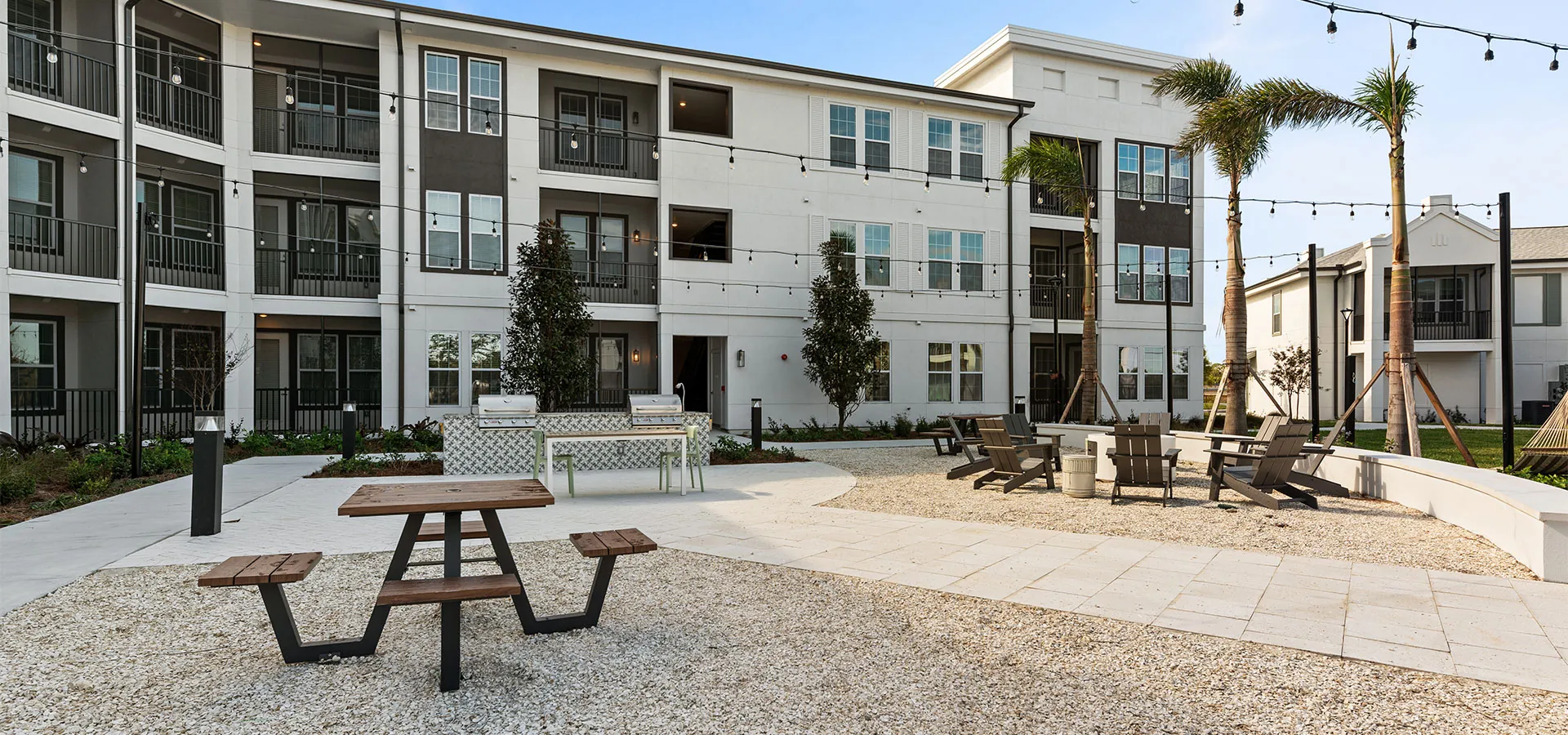 Aura amenities grill area